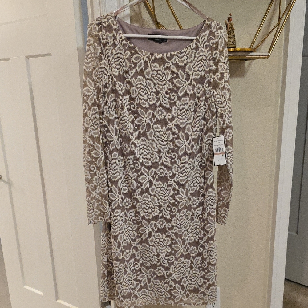 Jessica Howard Lace Long Sleeve Dress in Cream and Tan